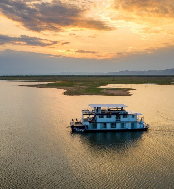 Kariba houseboat aerial view during sunset on a luxury zimbabwe safari